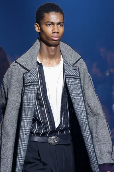 Look 8